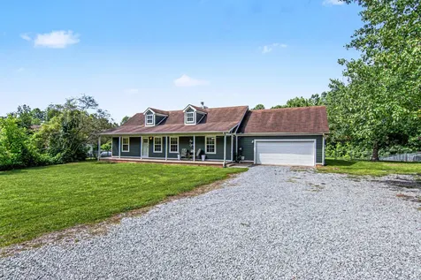 2723 Highway 12, N Chapmansboro TN 37035