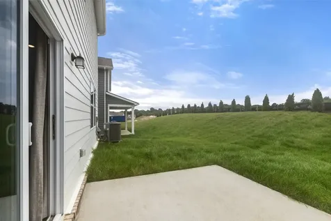 537 Emerson Lane Westmoreland TN 37186
