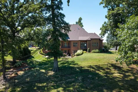 641 Five Oaks Boulevard Lebanon TN 37087