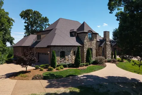 641 Five Oaks Boulevard Lebanon TN 37087