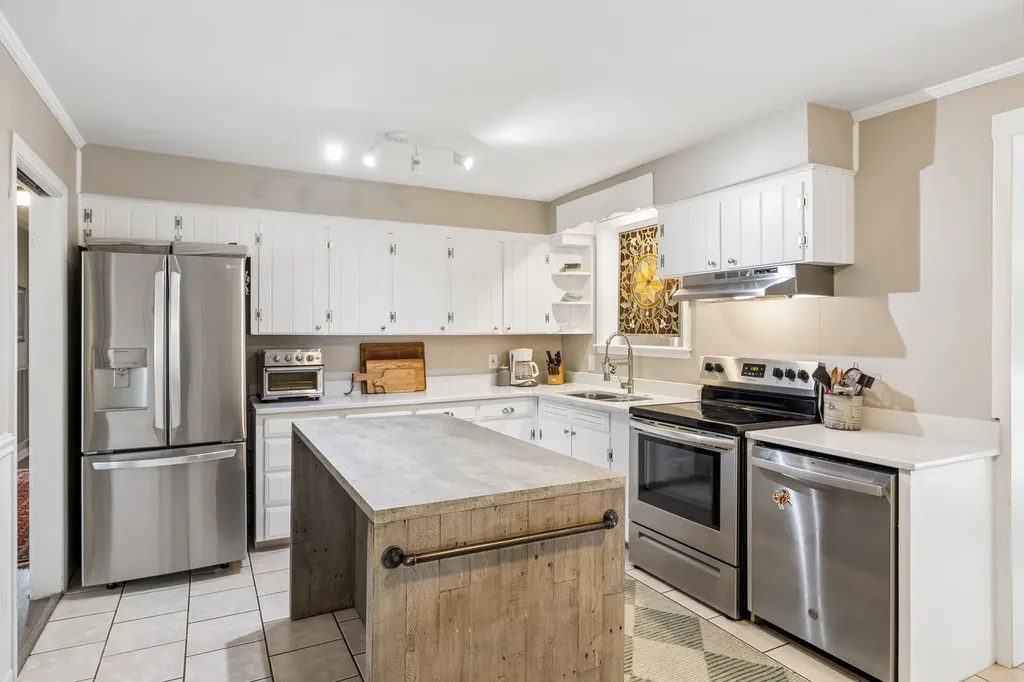 2300 Kimberly Drive Nashville TN 37214