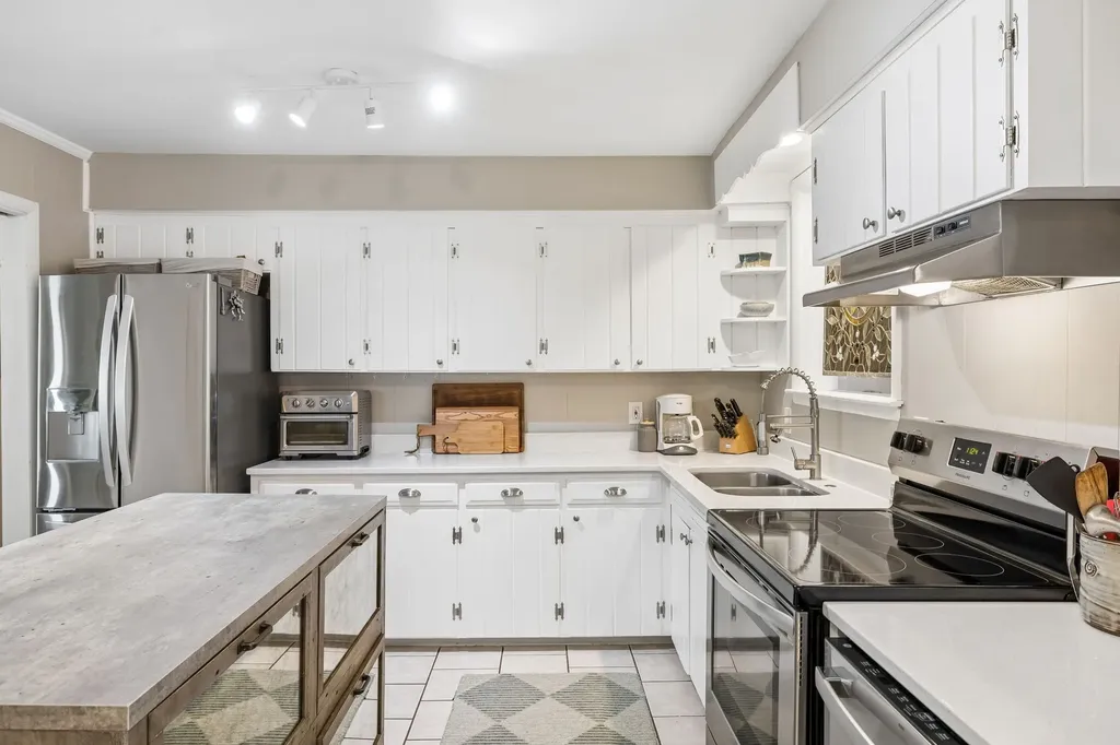 2300 Kimberly Drive Nashville TN 37214
