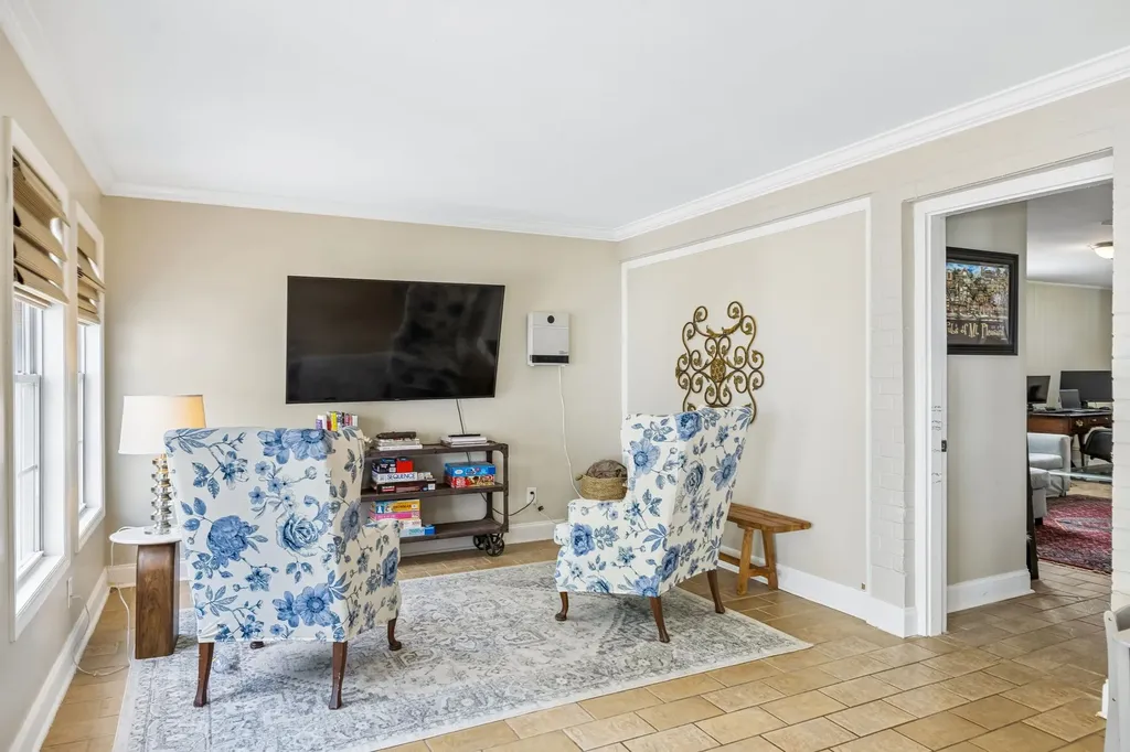 2300 Kimberly Drive Nashville TN 37214