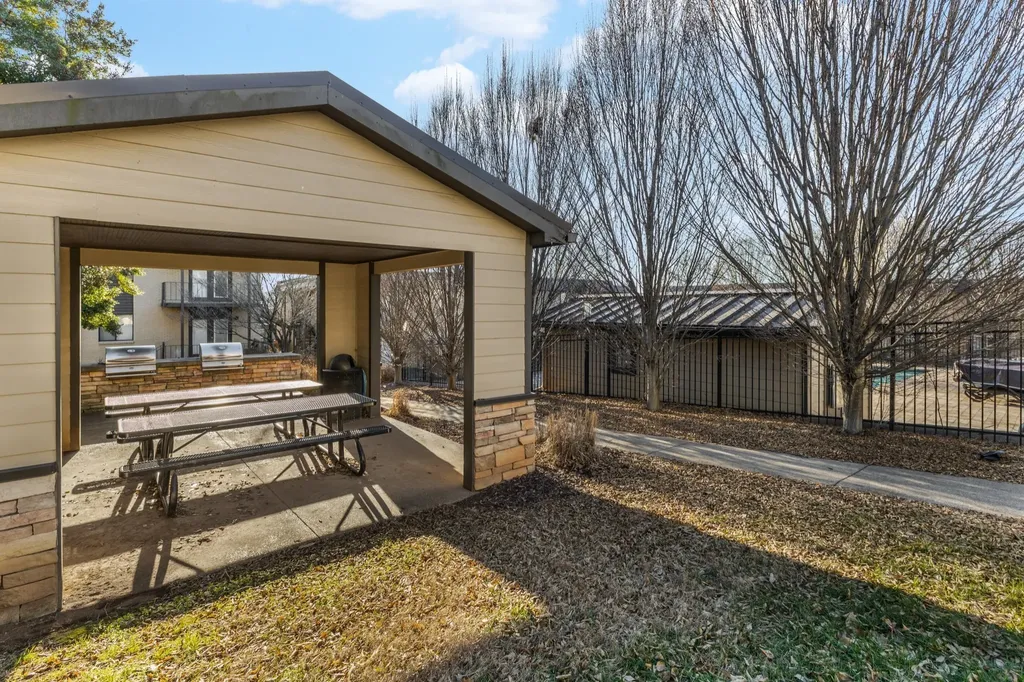6680 Charlotte Pike Nashville TN 37209