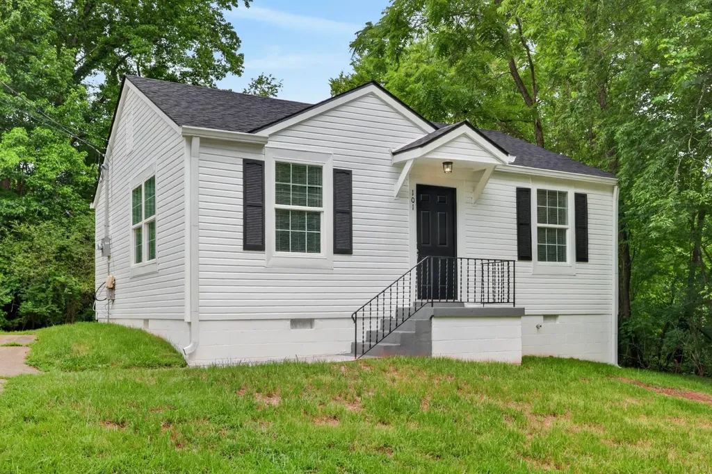 101 Valley View Circle Clarksville TN 37040