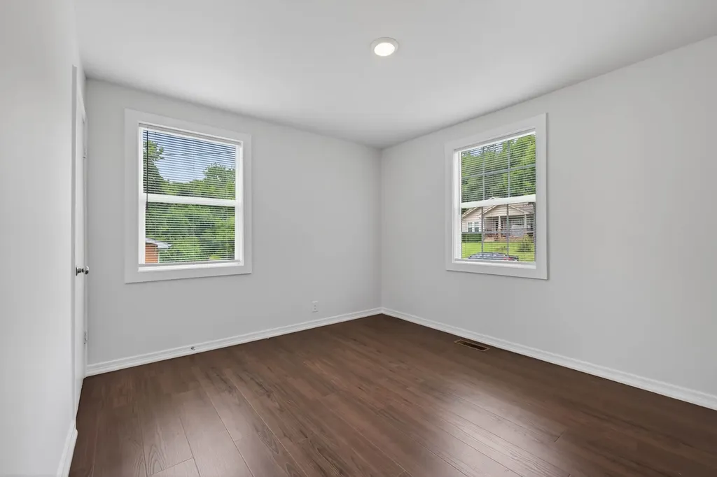 1316 Sunnyview Drive Clarksville TN 37040