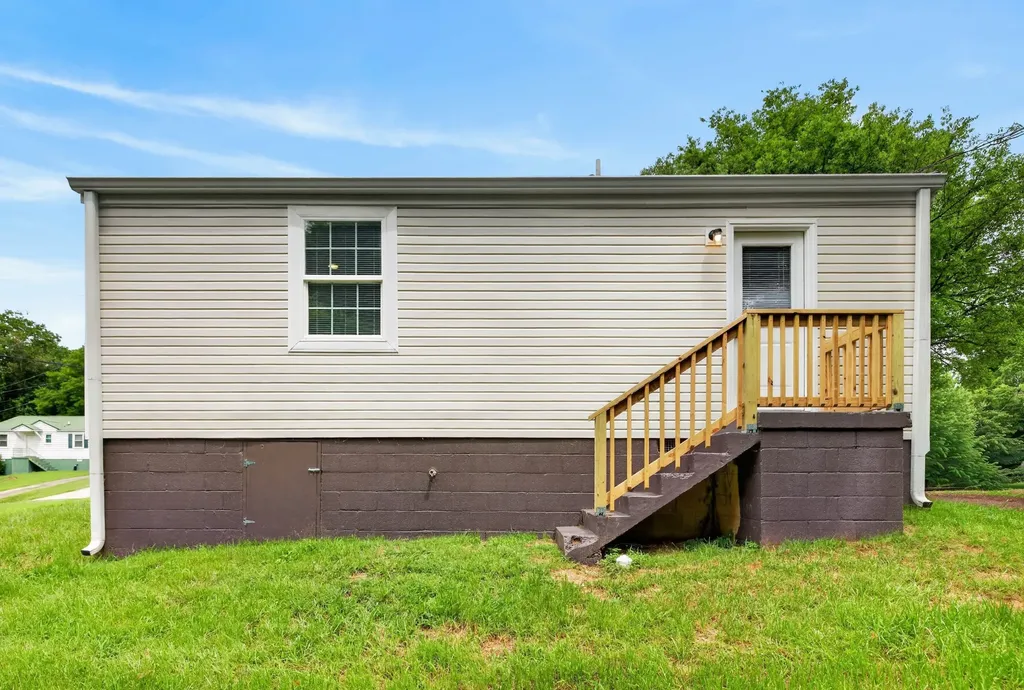 1316 Sunnyview Drive Clarksville TN 37040