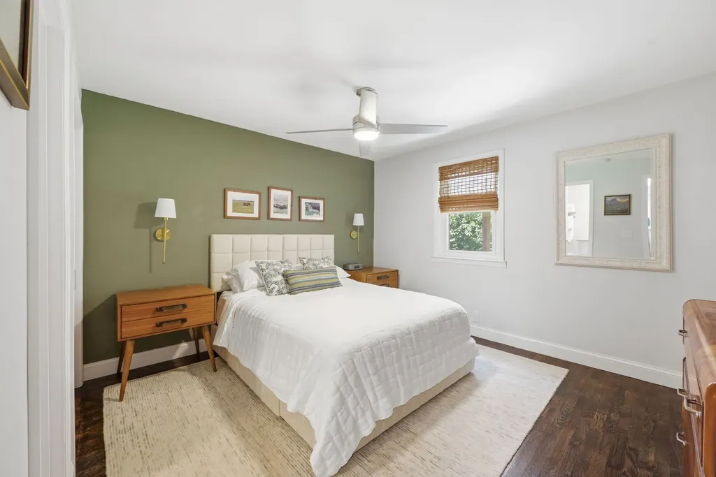1621 14th Ave, N Nashville TN 37208