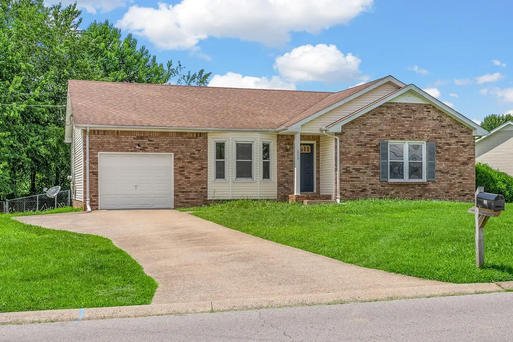 253 Moncrest Drive Clarksville TN 37042