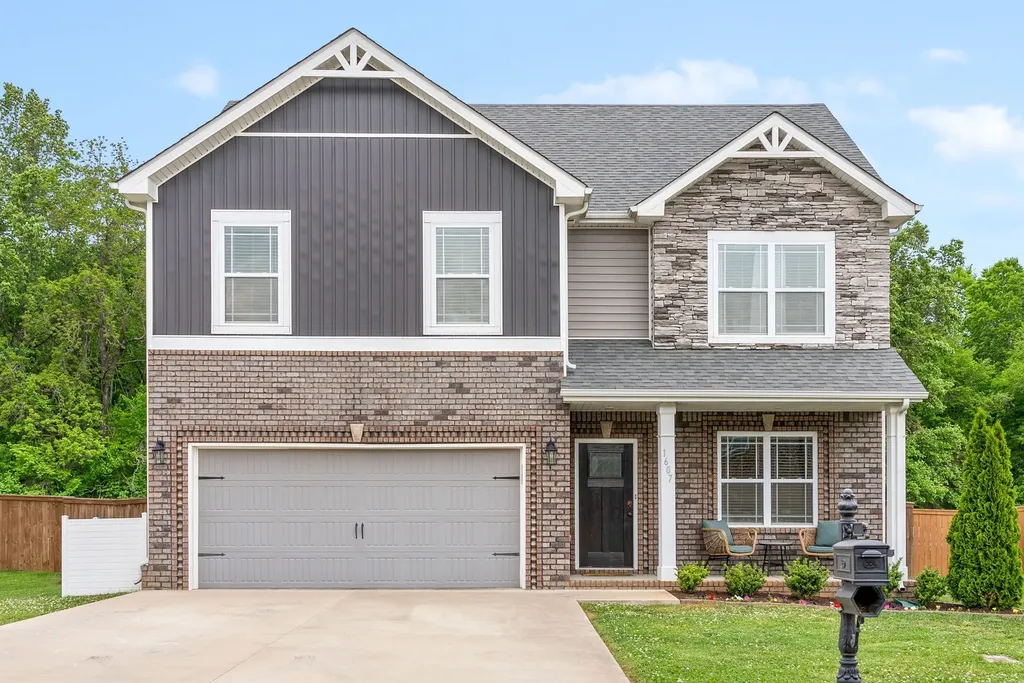 1607 Ellie Piper Circle Clarksville TN 37043
