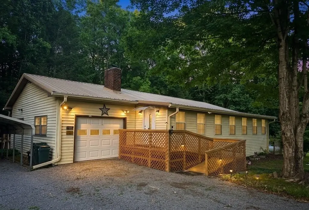 2113 Highway 163 Riceville TN 37370
