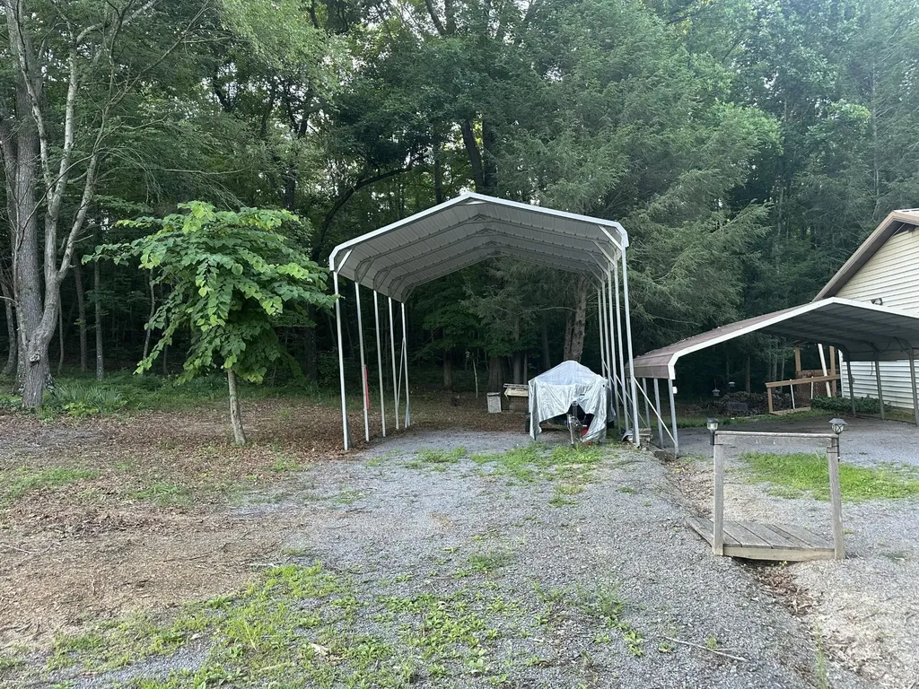 2113 Highway 163 Riceville TN 37370