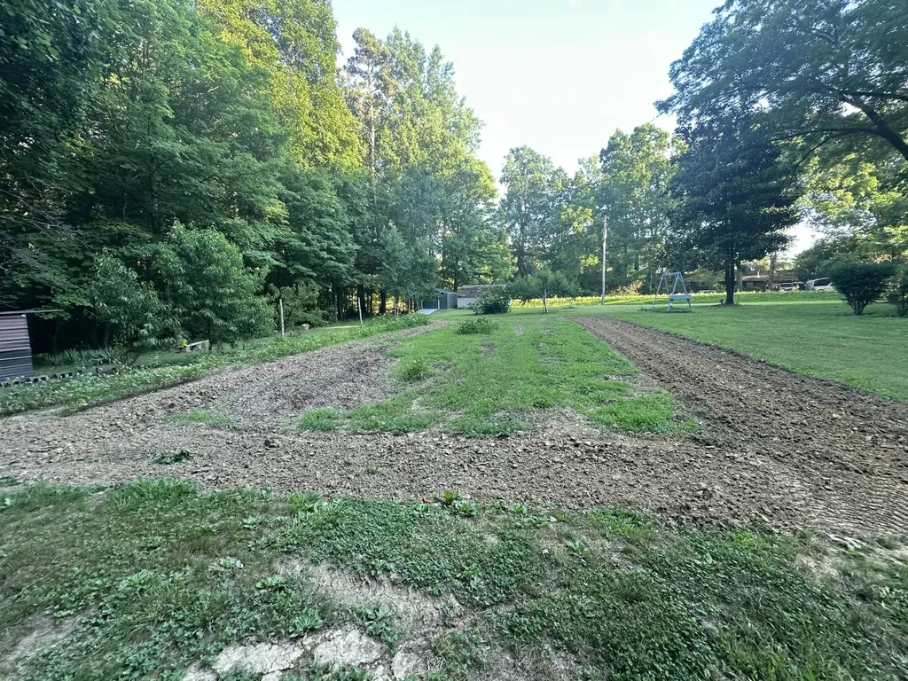2113 Highway 163 Riceville TN 37370