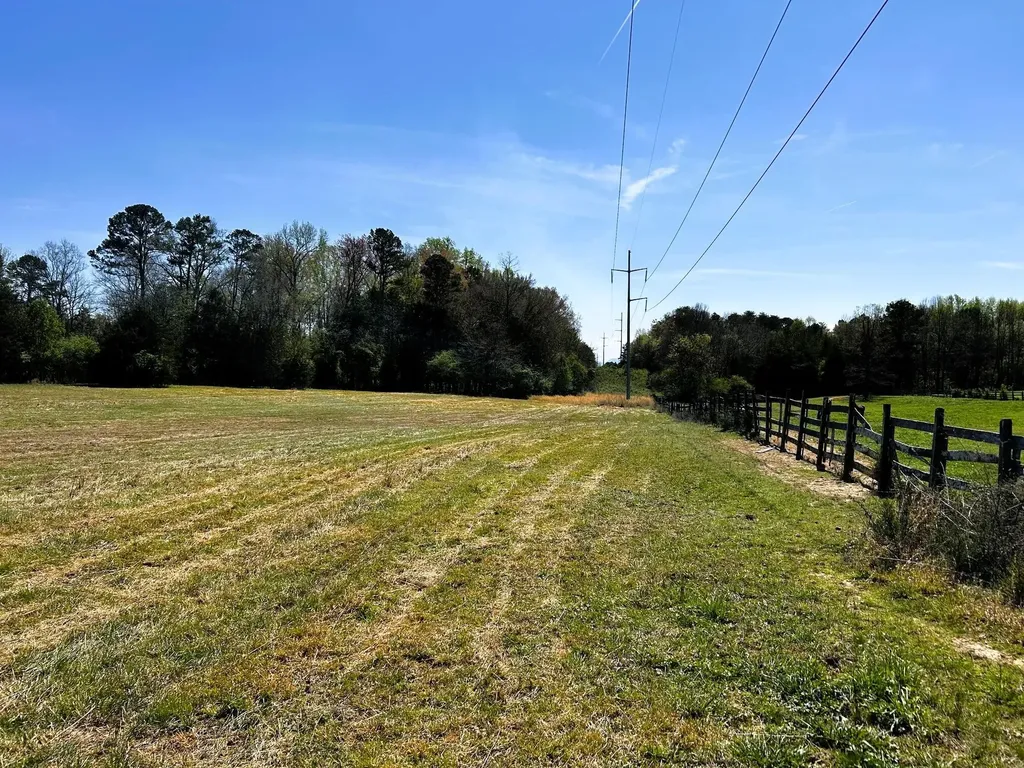 175 County Road 571 Englewood TN 37329