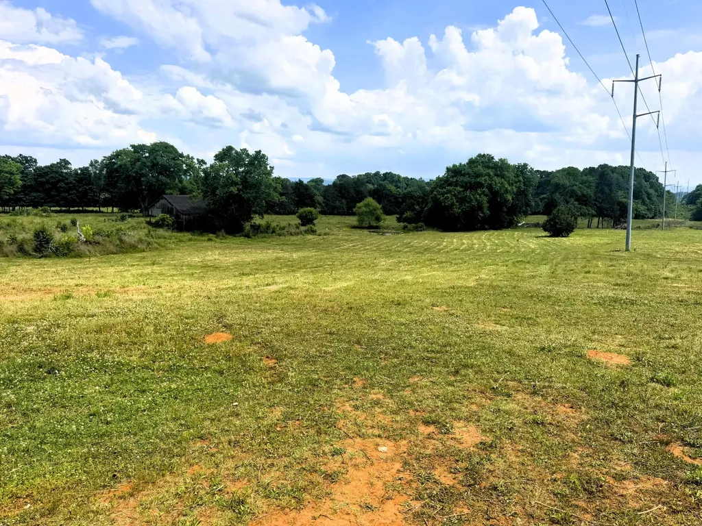 175 County Road 571 Englewood TN 37329