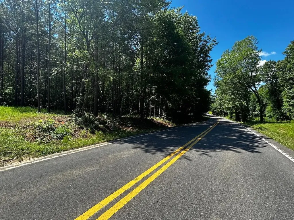 34 State Highway 304 Ten Mile TN 37880