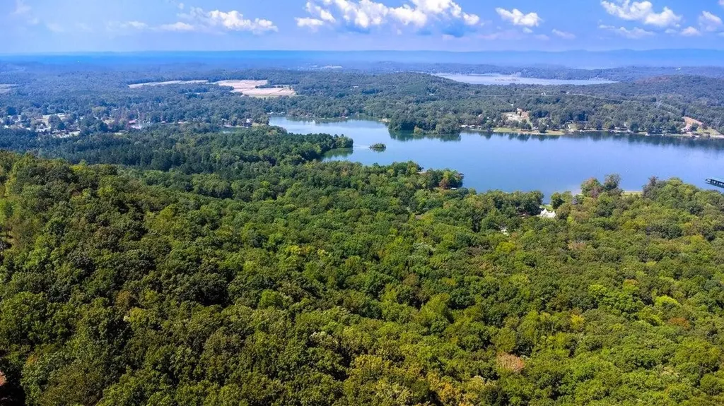 34 State Highway 304 Ten Mile TN 37880