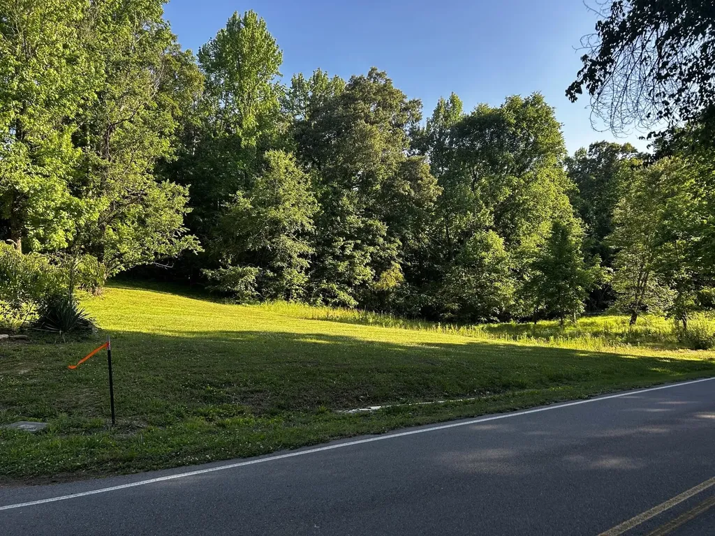 10 Pleasant Hill Road Ten Mile TN 37880