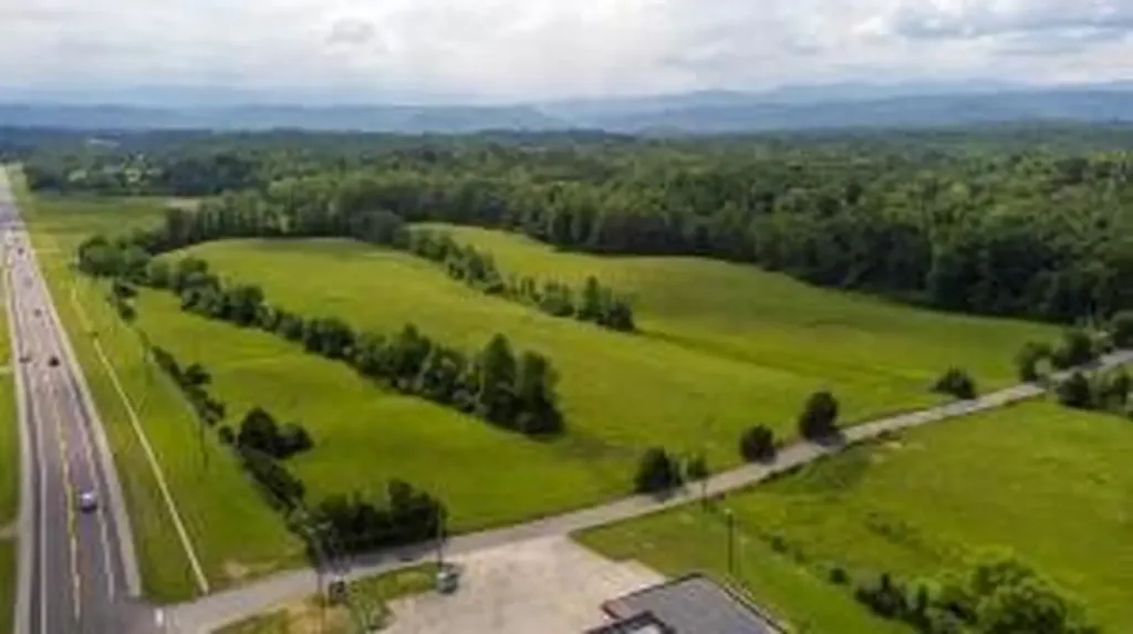 8509 Tennessee 68 Tellico Plains TN 37385