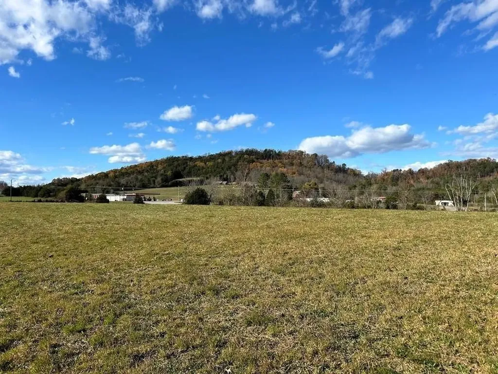 8509 Tennessee 68 Tellico Plains TN 37385