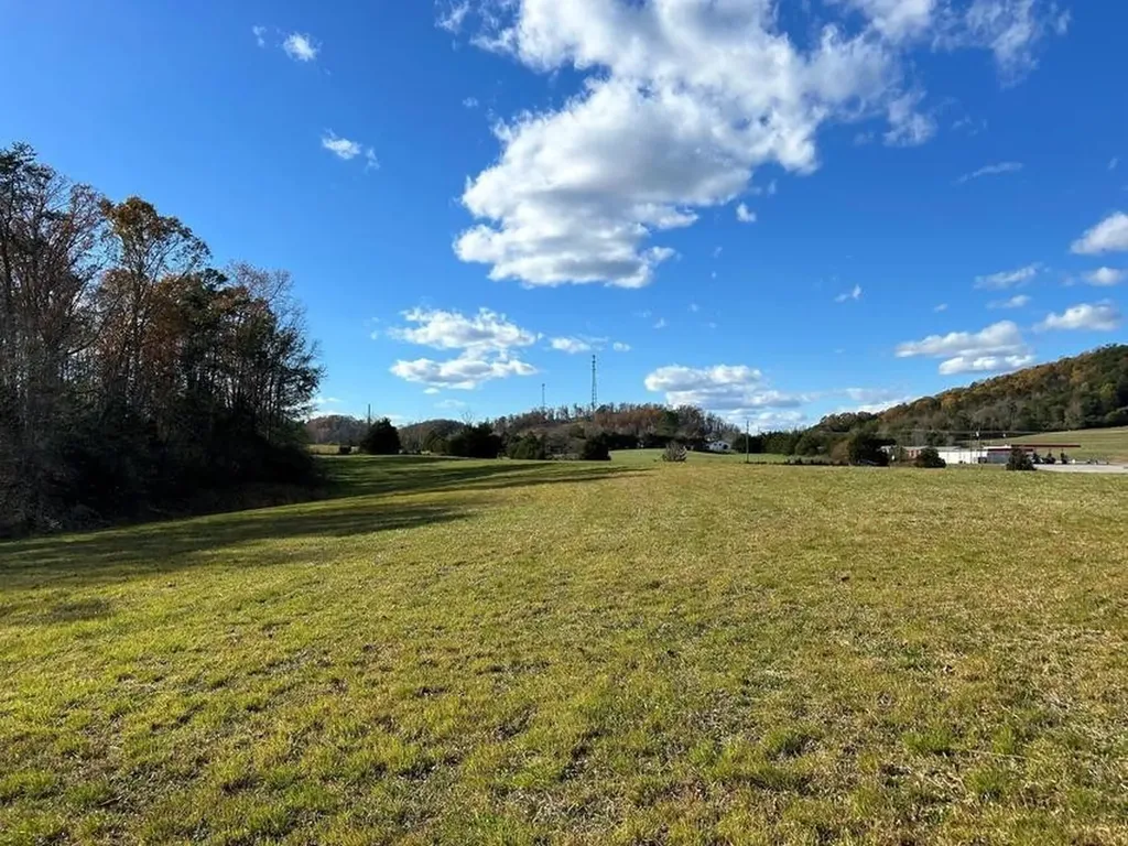 8509 Tennessee 68 Tellico Plains TN 37385