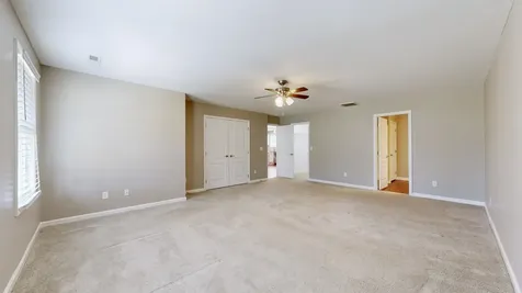 1909 Pointe Barton Drive Lebanon TN 37087