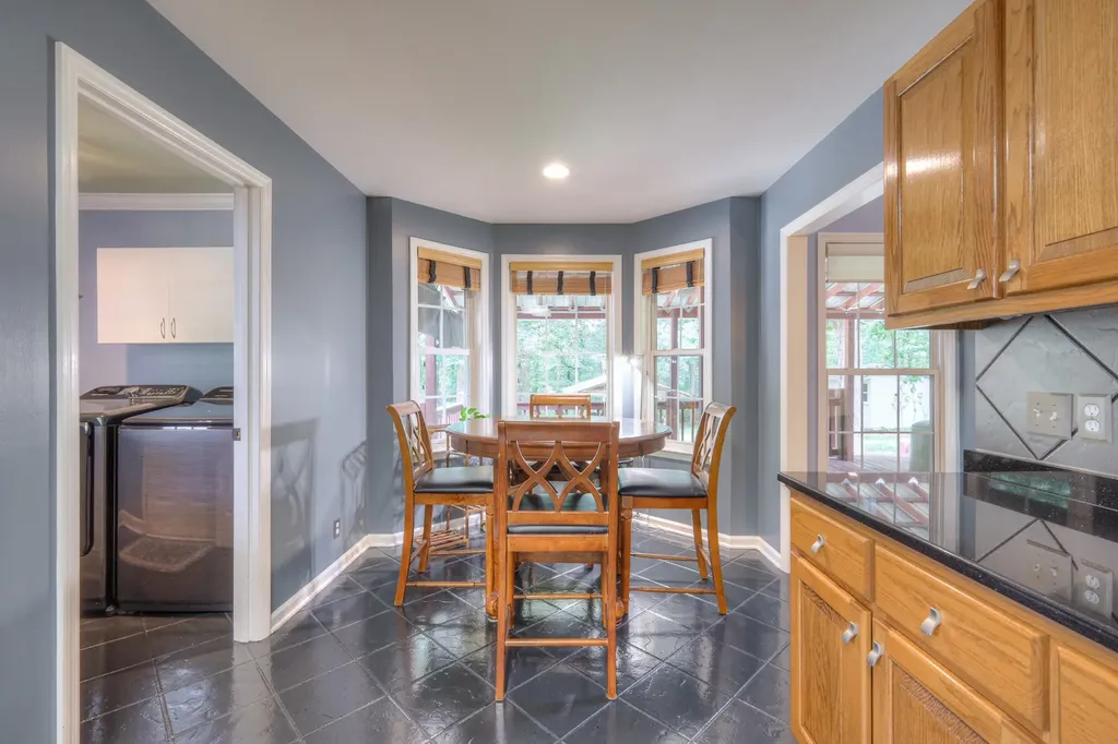 858 Matthew Court Kingston Springs TN 37082