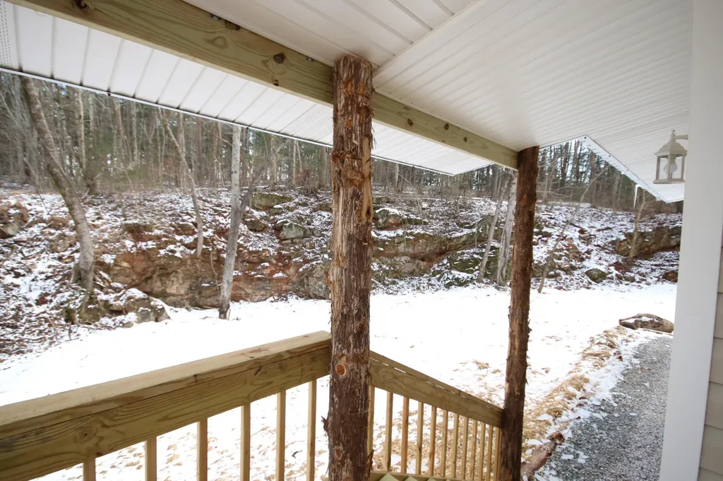 580 County Road 461 Englewood TN 37329