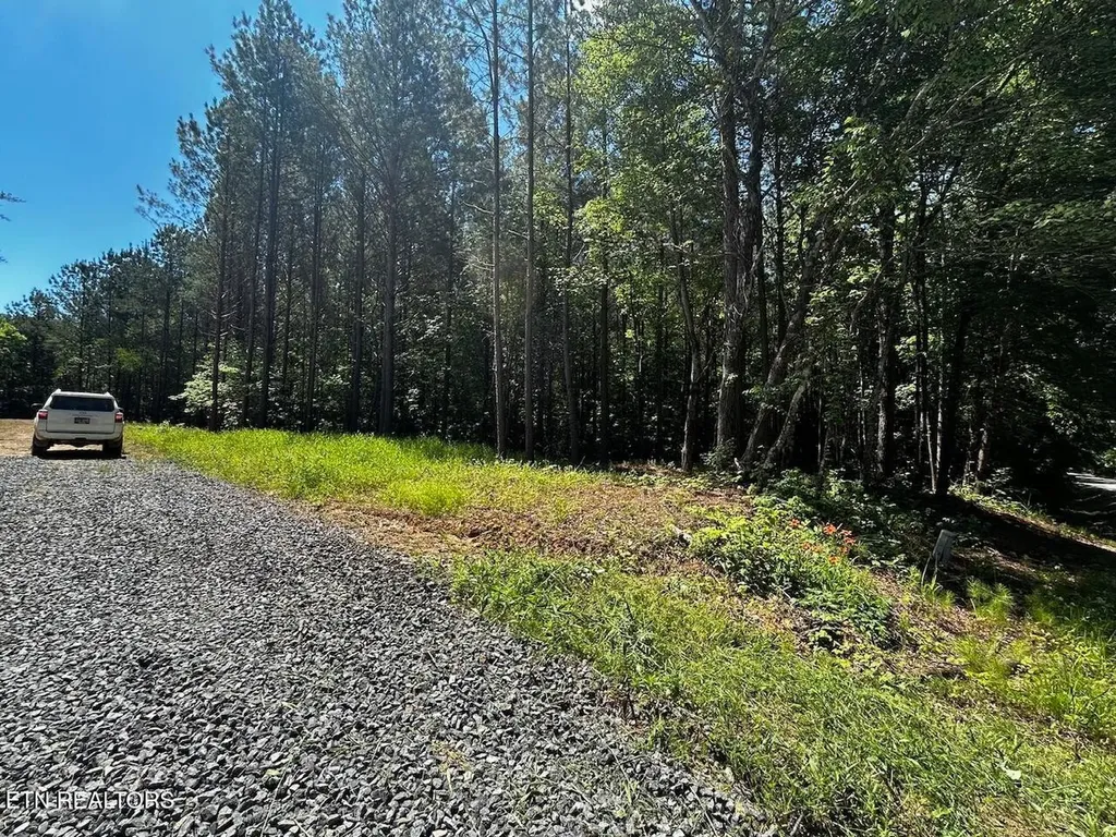 34 State Highway 304 Ten Mile TN 37880