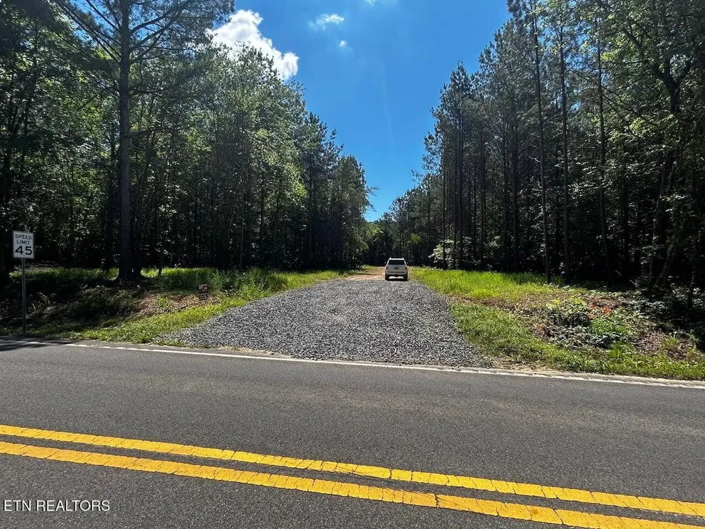 34 State Highway 304 Ten Mile TN 37880