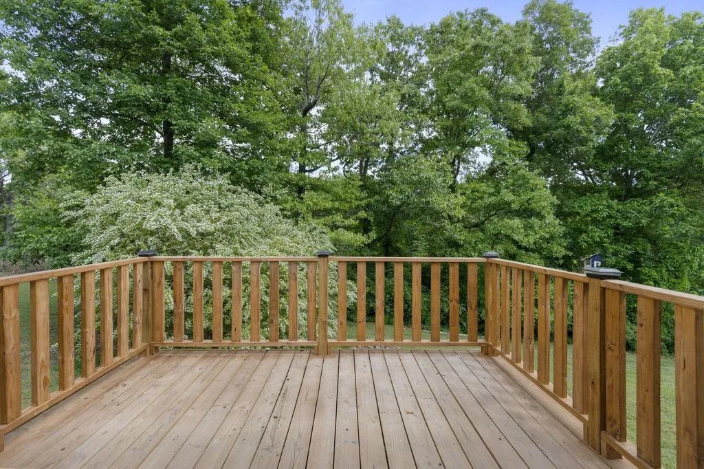 9814 Lakeside Road Harrison TN 37341