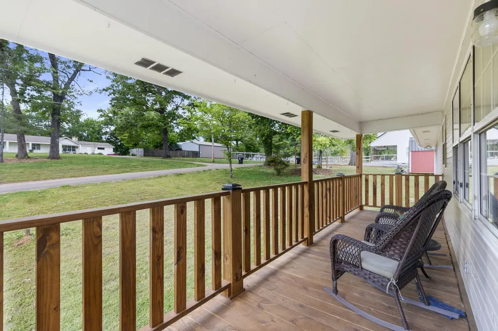 9814 Lakeside Road Harrison TN 37341