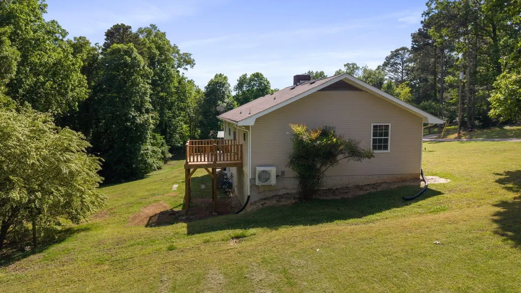9814 Lakeside Road Harrison TN 37341