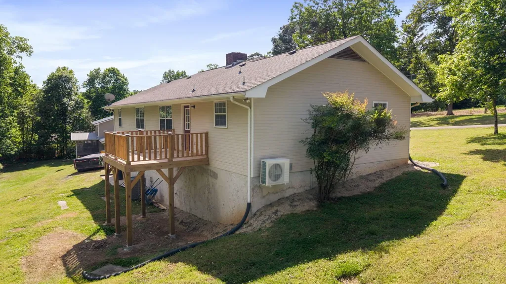 9814 Lakeside Road Harrison TN 37341