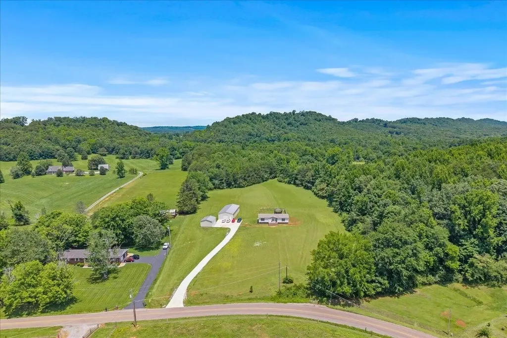 461 County Road 442 Athens TN 37303