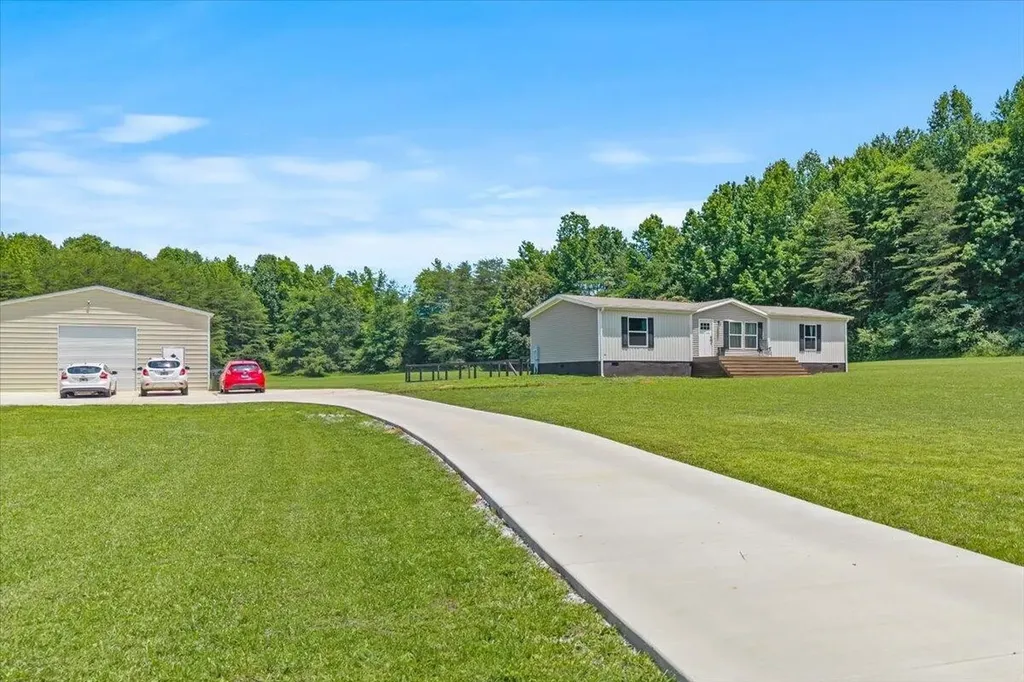461 County Road 442 Athens TN 37303