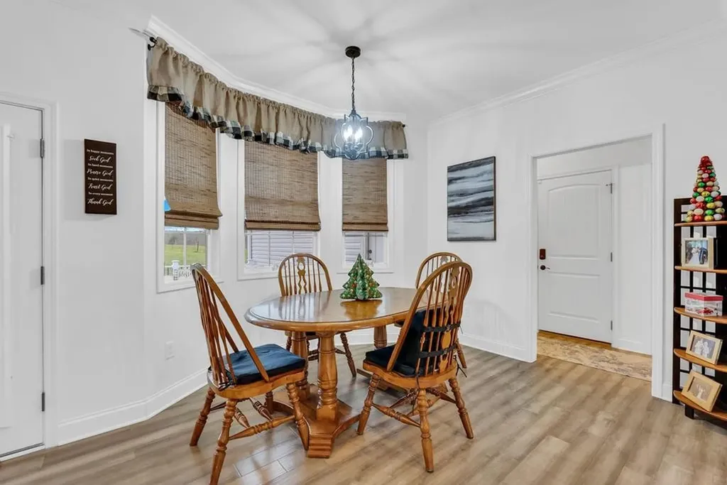 18 Faith Rae Boulevard Morrison TN 37357