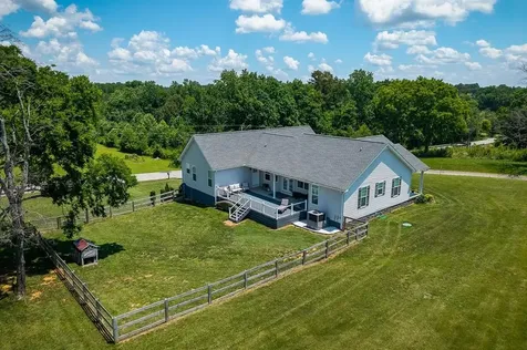 18 Faith Rae Boulevard Morrison TN 37357