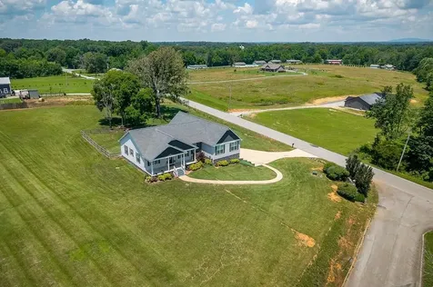 18 Faith Rae Boulevard Morrison TN 37357
