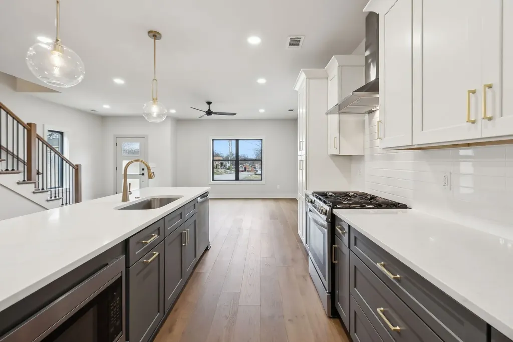 2719 Batavia Street Nashville TN 37208