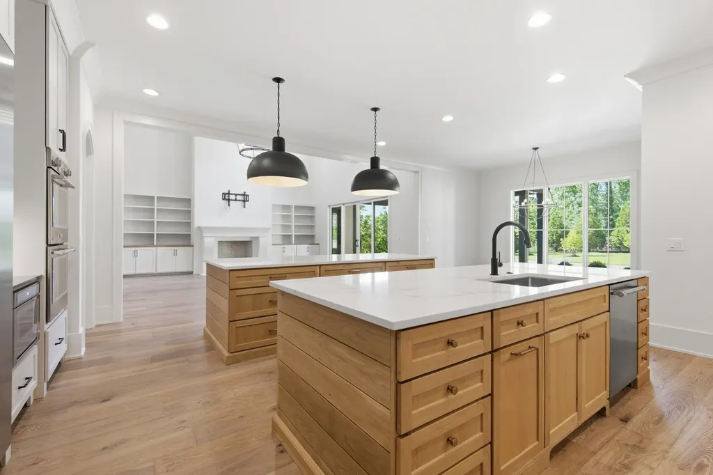 8068 Heirloom Boulevard College Grove TN 37046