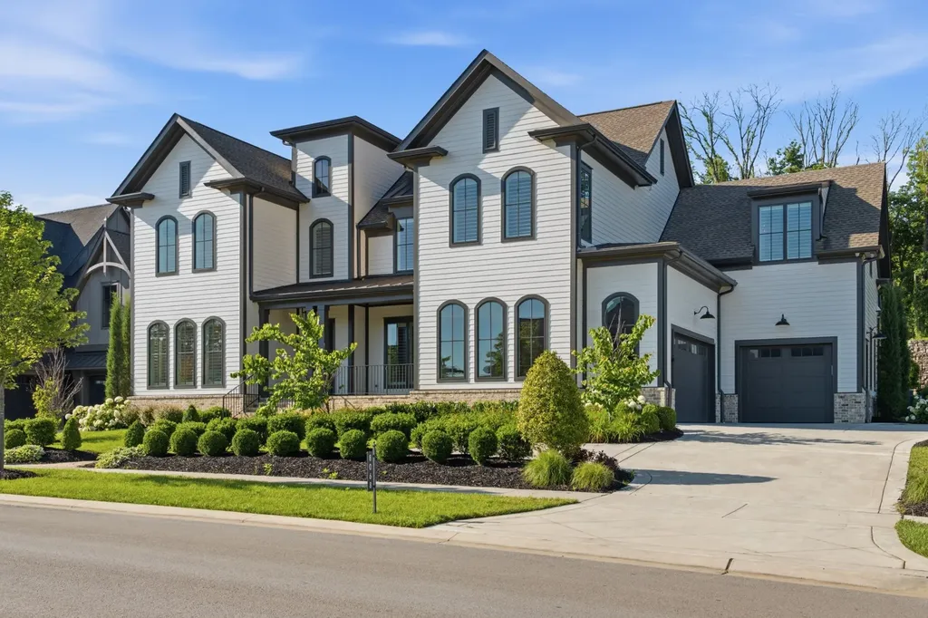 8068 Heirloom Boulevard College Grove TN 37046