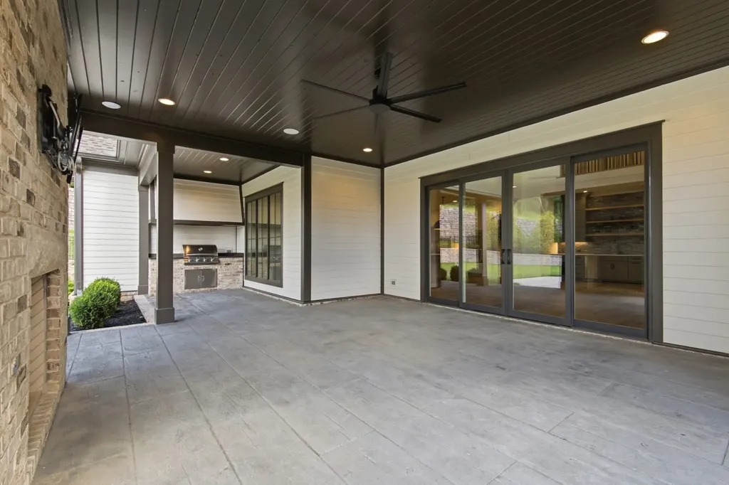 8068 Heirloom Boulevard College Grove TN 37046