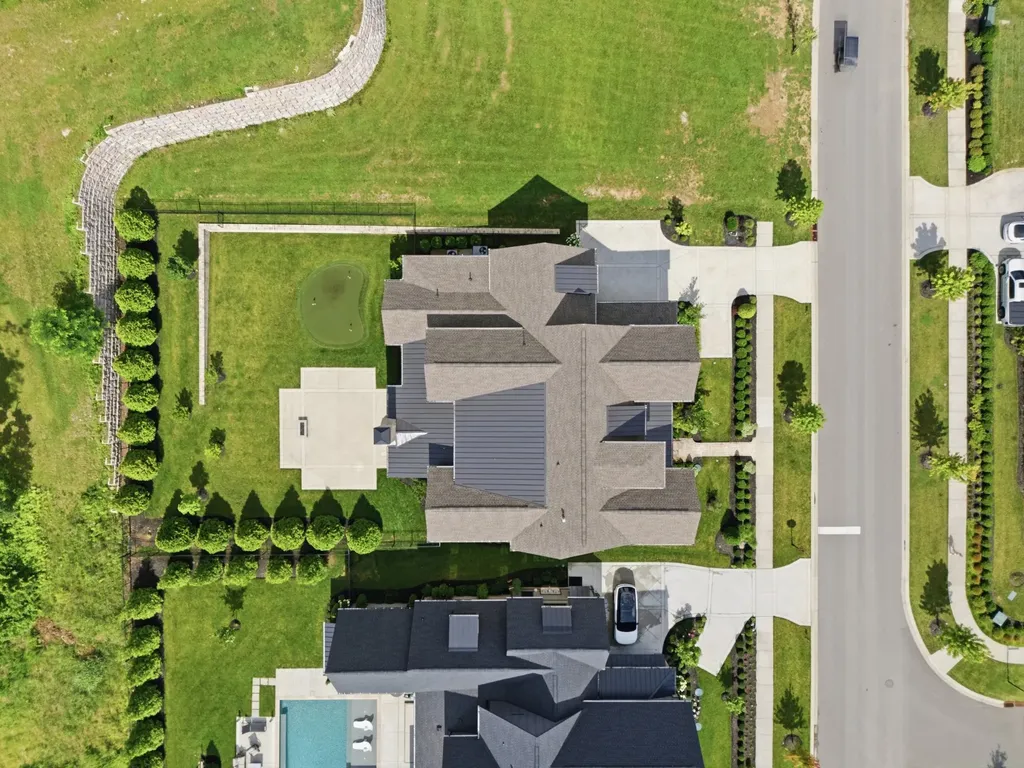 8068 Heirloom Boulevard College Grove TN 37046