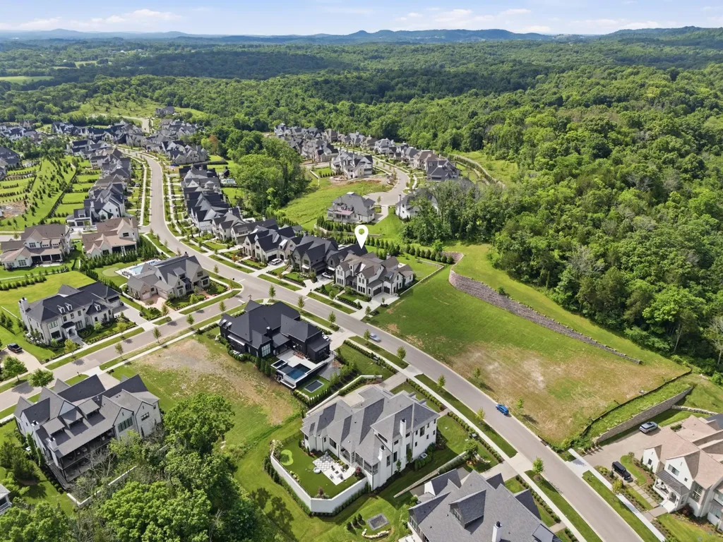 8068 Heirloom Boulevard College Grove TN 37046