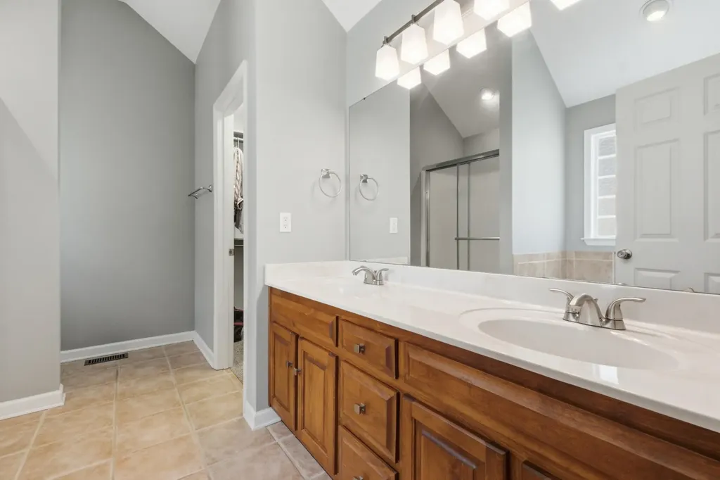10204 Nissi Way Soddy Daisy TN 37379