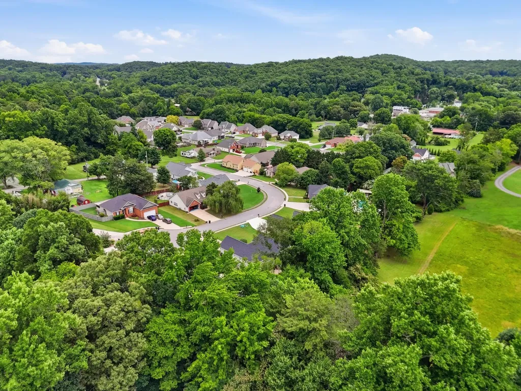 10204 Nissi Way Soddy Daisy TN 37379