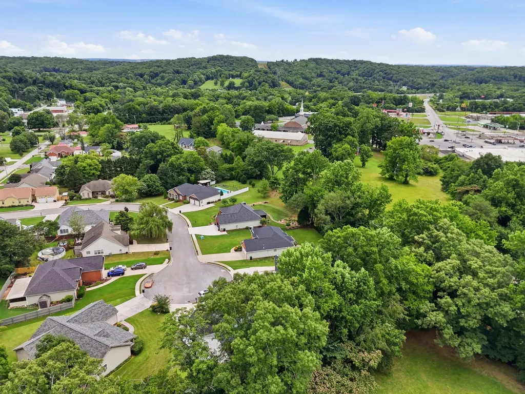 10204 Nissi Way Soddy Daisy TN 37379