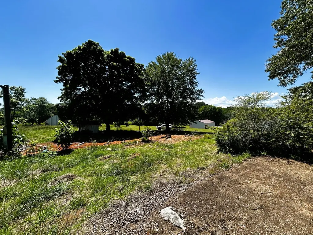 573 S Judd Road Decatur TN 37322