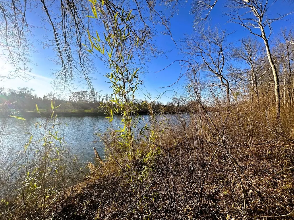 4 County Road 950 Calhoun TN 37309